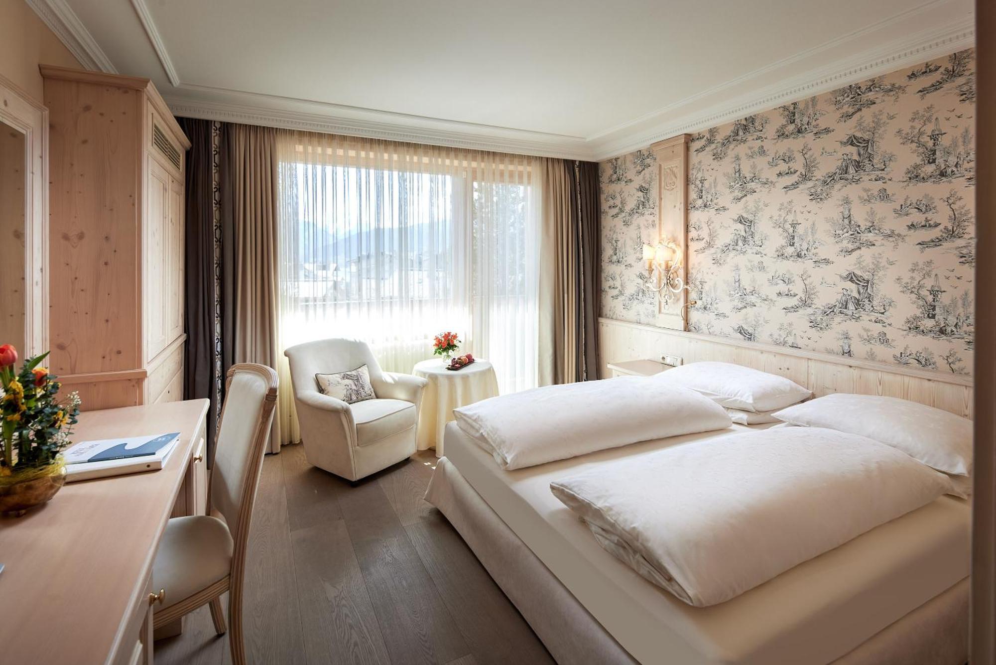 Hotel Salzburgerhof Wellness-, Golf- Und Genießerhotel