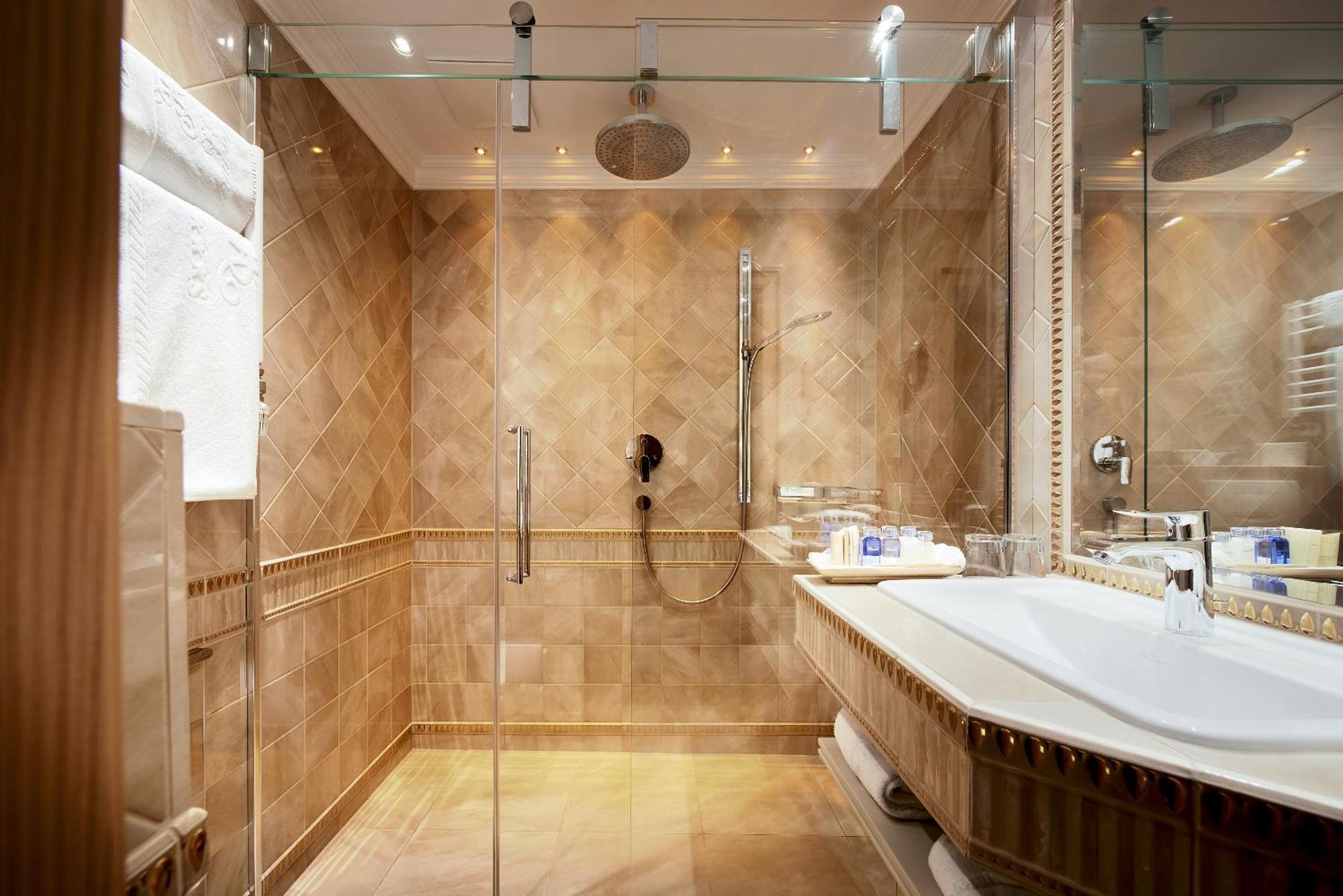 Salzburgerhof, 5-sterne Von Zell Am 5*